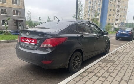 Hyundai Solaris II рестайлинг, 2011 год, 490 000 рублей, 5 фотография