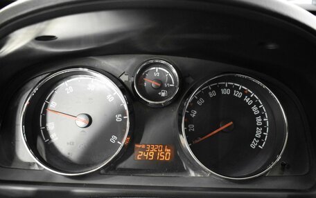 Opel Antara I, 2013 год, 849 900 рублей, 13 фотография