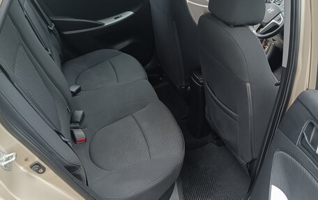 Hyundai Solaris II рестайлинг, 2011 год, 724 000 рублей, 17 фотография