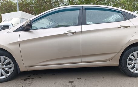Hyundai Solaris II рестайлинг, 2011 год, 724 000 рублей, 6 фотография