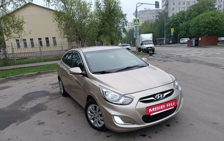 Hyundai Solaris II рестайлинг, 2011 год, 724 000 рублей, 9 фотография
