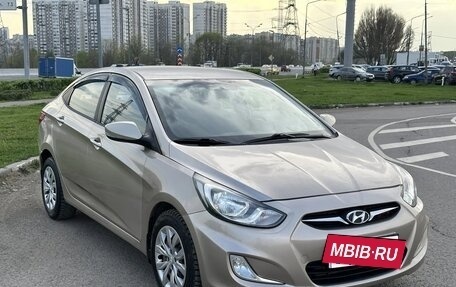 Hyundai Solaris II рестайлинг, 2011 год, 724 000 рублей, 3 фотография