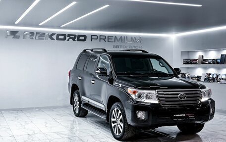 Toyota Land Cruiser 200, 2012 год, 4 510 000 рублей, 3 фотография