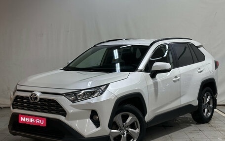 Toyota RAV4, 2019 год, 2 520 000 рублей, 1 фотография