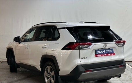 Toyota RAV4, 2019 год, 2 520 000 рублей, 4 фотография