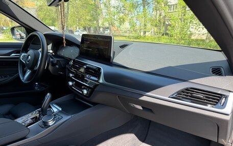 BMW 5 серия, 2021 год, 7 450 000 рублей, 11 фотография