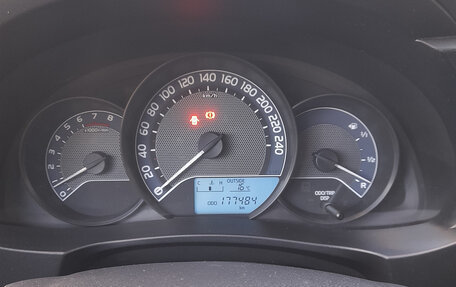 Toyota Corolla, 2013 год, 1 100 000 рублей, 4 фотография