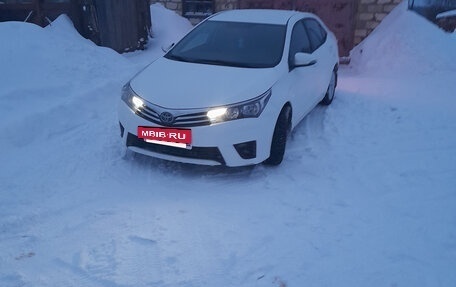 Toyota Corolla, 2013 год, 1 100 000 рублей, 2 фотография