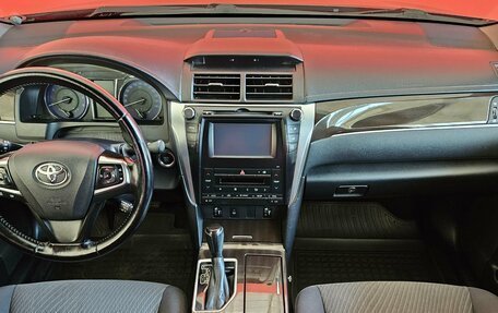 Toyota Camry, 2016 год, 1 895 000 рублей, 9 фотография