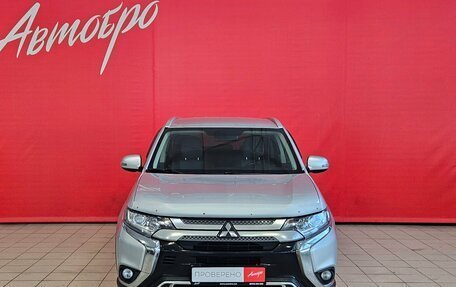 Mitsubishi Outlander III рестайлинг 3, 2018 год, 1 920 000 рублей, 8 фотография