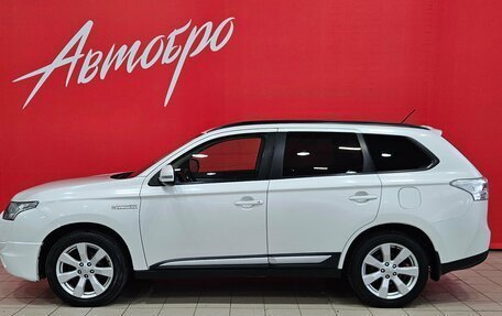 Mitsubishi Outlander III рестайлинг 3, 2013 год, 1 125 000 рублей, 2 фотография