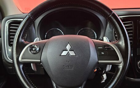 Mitsubishi Outlander III рестайлинг 3, 2013 год, 1 125 000 рублей, 11 фотография