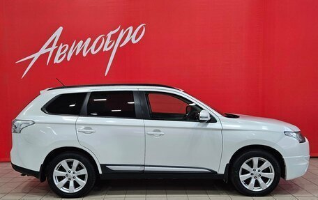 Mitsubishi Outlander III рестайлинг 3, 2013 год, 1 125 000 рублей, 6 фотография
