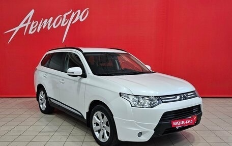 Mitsubishi Outlander III рестайлинг 3, 2013 год, 1 125 000 рублей, 7 фотография