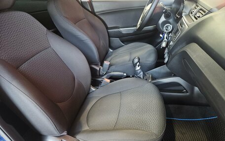 KIA Rio III рестайлинг, 2015 год, 1 140 000 рублей, 12 фотография