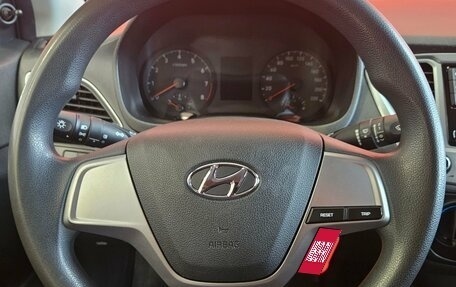 Hyundai Solaris II рестайлинг, 2018 год, 1 125 000 рублей, 14 фотография
