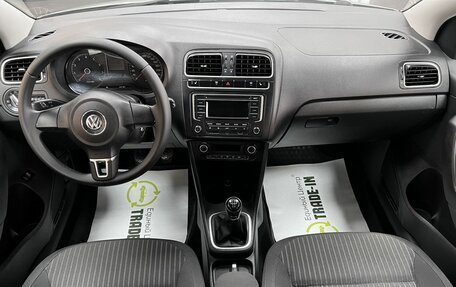 Volkswagen Polo VI (EU Market), 2013 год, 945 000 рублей, 11 фотография
