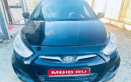 Hyundai Solaris II рестайлинг, 2014 год, 550 000 рублей, 1 фотография