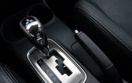 Mitsubishi Outlander III рестайлинг 3, 2015 год, 1 907 000 рублей, 17 фотография