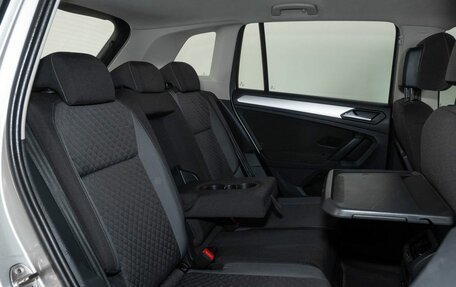 Volkswagen Tiguan II, 2020 год, 2 398 000 рублей, 8 фотография