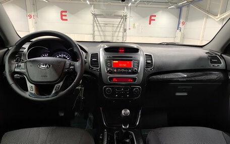KIA Sorento II рестайлинг, 2017 год, 1 750 000 рублей, 14 фотография