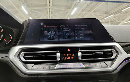 BMW 3 серия, 2019 год, 3 010 000 рублей, 15 фотография