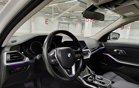 BMW 3 серия, 2019 год, 3 010 000 рублей, 16 фотография