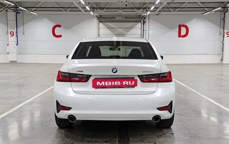 BMW 3 серия, 2019 год, 3 010 000 рублей, 6 фотография