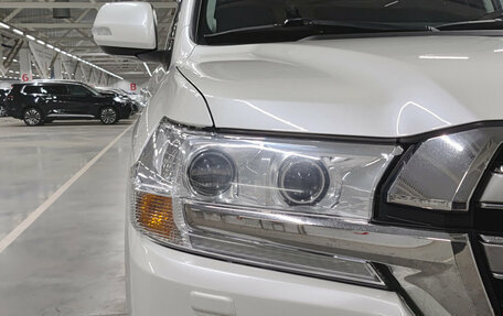 Toyota Land Cruiser 200, 2016 год, 5 950 000 рублей, 17 фотография
