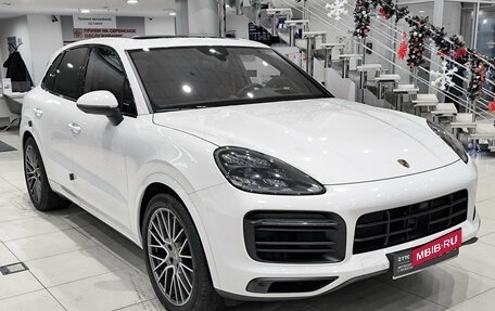 Porsche Cayenne III, 2022 год, 11 650 000 рублей, 3 фотография