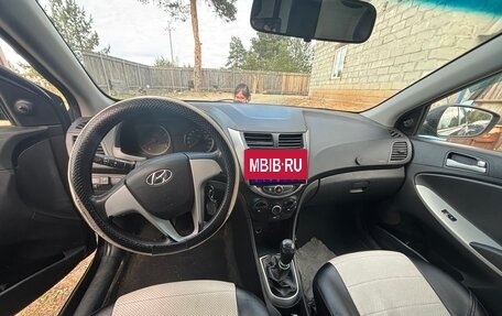 Hyundai Solaris II рестайлинг, 2014 год, 550 000 рублей, 3 фотография