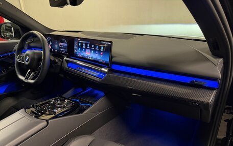 BMW 5 серия, 2025 год, 12 375 000 рублей, 14 фотография