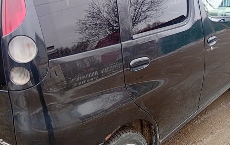 Toyota FunCargo, 2000 год, 380 000 рублей, 3 фотография