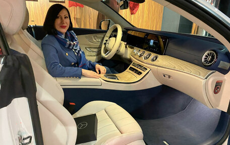 Mercedes-Benz E-Класс, 2021 год, 5 000 000 рублей, 3 фотография