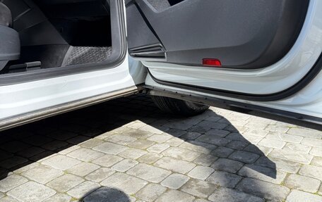 Volkswagen Tiguan II, 2018 год, 1 849 000 рублей, 12 фотография