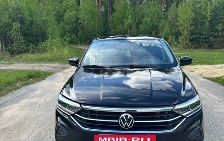 Volkswagen Polo VI (EU Market), 2022 год, 1 600 000 рублей, 2 фотография