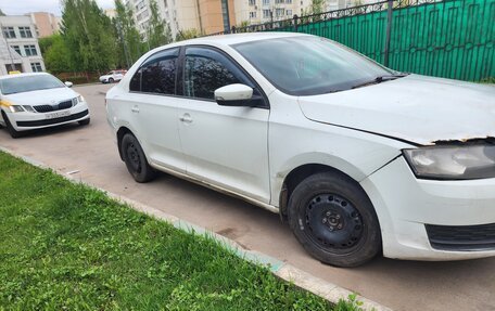 Skoda Rapid I, 2018 год, 380 000 рублей, 3 фотография