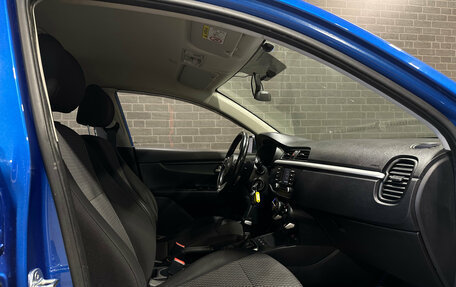 KIA Rio IV, 2018 год, 1 000 000 рублей, 8 фотография
