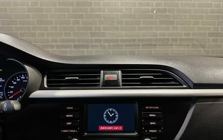 KIA Rio IV, 2018 год, 1 000 000 рублей, 10 фотография