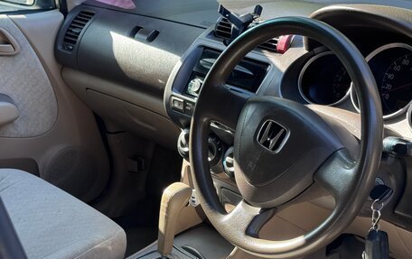 Honda Fit Aria, 2003 год, 235 000 рублей, 14 фотография