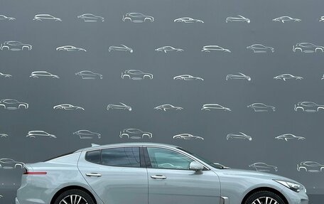 KIA Stinger I, 2018 год, 2 596 700 рублей, 13 фотография