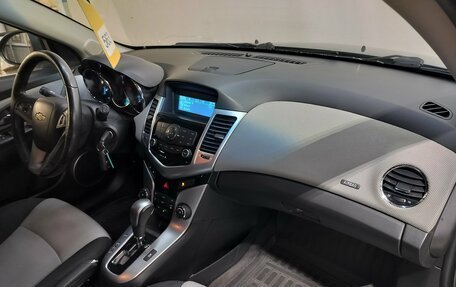 Chevrolet Cruze II, 2012 год, 680 000 рублей, 10 фотография