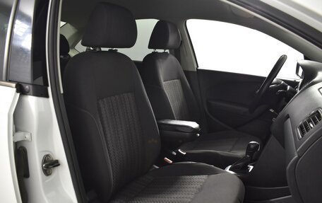 Volkswagen Polo VI (EU Market), 2015 год, 999 900 рублей, 8 фотография
