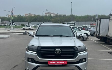Toyota Land Cruiser 200, 2013 год, 4 105 000 рублей, 1 фотография