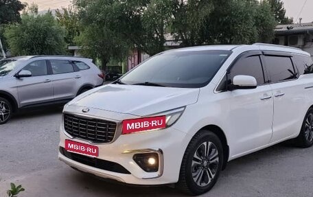 KIA Carnival, 2020 год, 2 850 000 рублей, 1 фотография