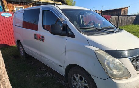 Hyundai Grand Starex Grand Starex I рестайлинг 2, 2008 год, 550 000 рублей, 1 фотография
