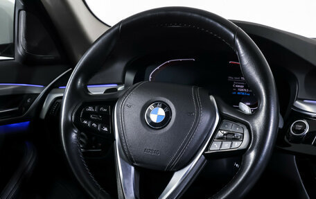BMW 5 серия, 2019 год, 3 370 000 рублей, 13 фотография