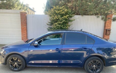 Volkswagen Jetta VI, 2011 год, 950 000 рублей, 5 фотография