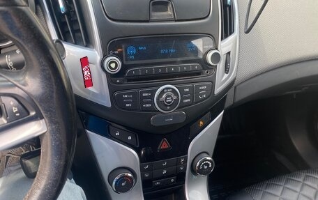 Chevrolet Cruze II, 2012 год, 840 000 рублей, 4 фотография