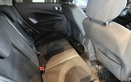 Ford Fiesta, 2015 год, 699 000 рублей, 9 фотография